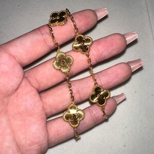 Brand new gold bracelet
